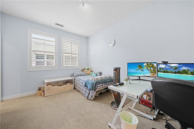 3810 W Kent Avenue 4, Santa Ana, CA 92704