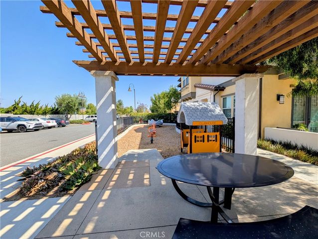 3810 W Kent Avenue 4, Santa Ana, CA 92704