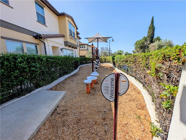 3810 W Kent Avenue 4, Santa Ana, CA 92704