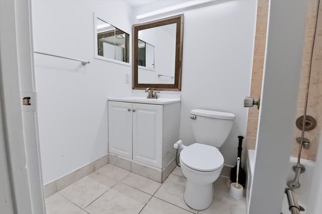 264 Northampton N, West Palm Beach, FL 33417