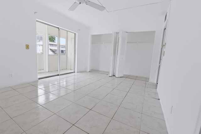 264 Northampton N, West Palm Beach, FL 33417