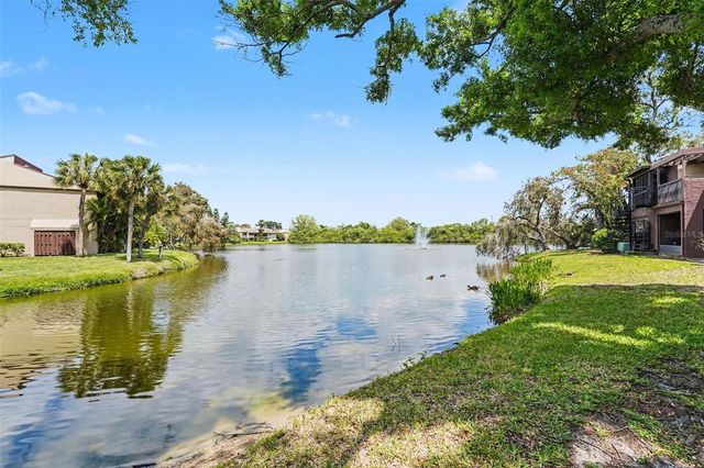 10755 VILLAGE CLUB CIRCLE N 101, St Petersburg, FL 33716