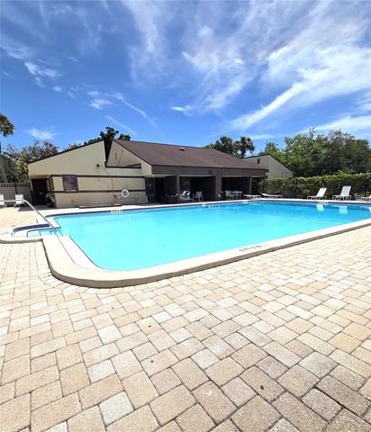 10755 VILLAGE CLUB CIRCLE N 101, St Petersburg, FL 33716