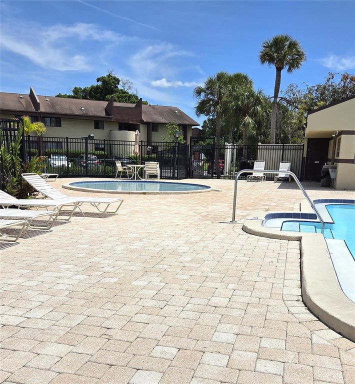 Image 29 of property listing at 10755 VILLAGE CLUB CIRCLE N 101, St Petersburg, FL 33716
