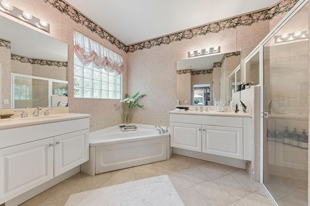 116 Palm Circle, Atlantis, FL 33462