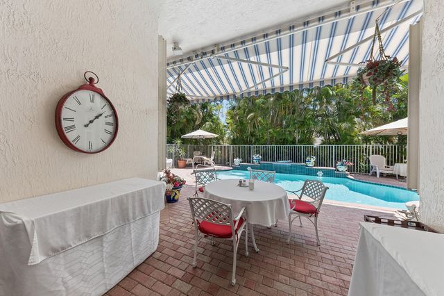 116 Palm Circle, Atlantis, FL 33462