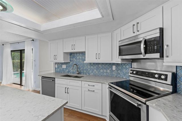 3592 FAIRWAY FOREST DRIVE, Palm Harbor, FL 34685