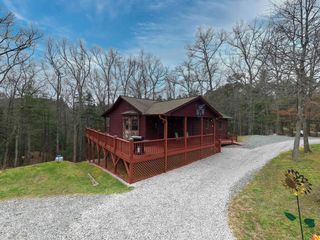 694 Hilltop Road, Murphy, NC 28906