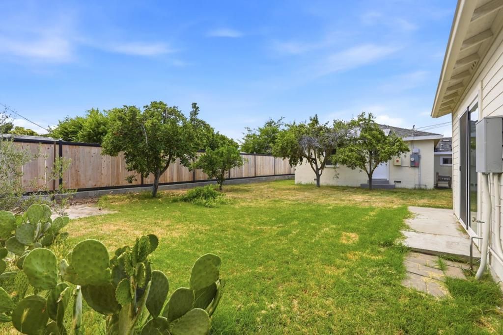 Image 41 of property listing at 2362 Princeton Avenue, Stockton, CA 95204