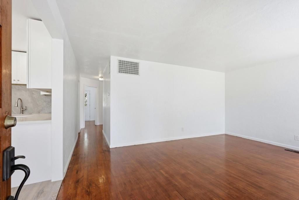 Image 7 of property listing at 2362 Princeton Avenue, Stockton, CA 95204