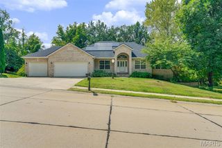 212 Michael Drive, Troy, IL 62294