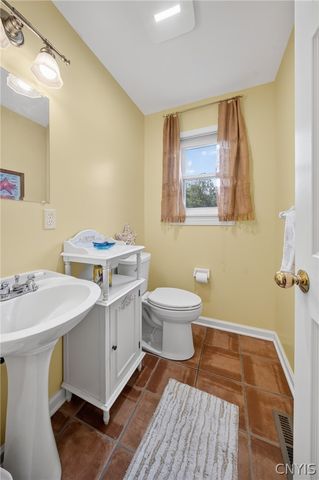 1014 Wheatfield, Camillus, NY 13031