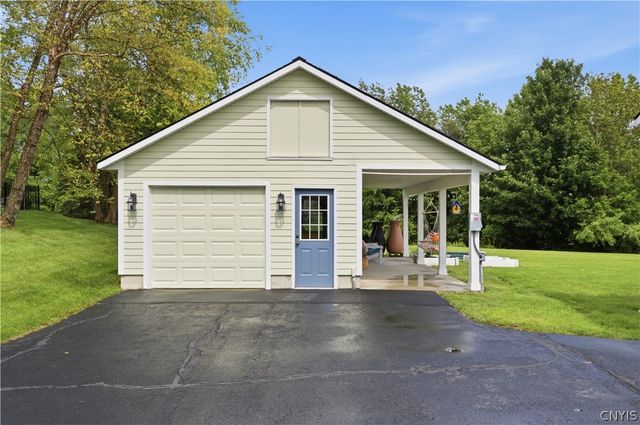 1014 Wheatfield, Camillus, NY 13031