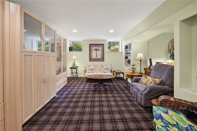 1014 Wheatfield, Camillus, NY 13031