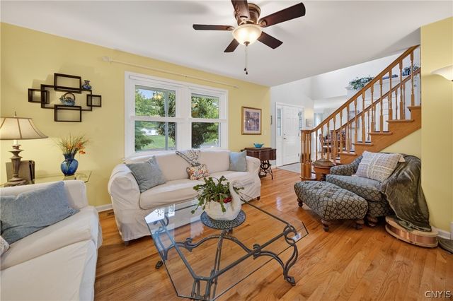 1014 Wheatfield, Camillus, NY 13031