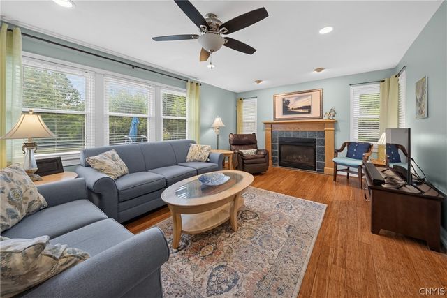 1014 Wheatfield, Camillus, NY 13031