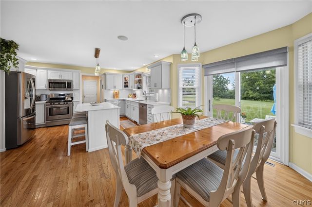 1014 Wheatfield, Camillus, NY 13031