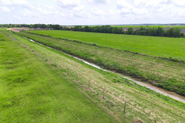 8007 County Road 170, Alvin, TX 77511