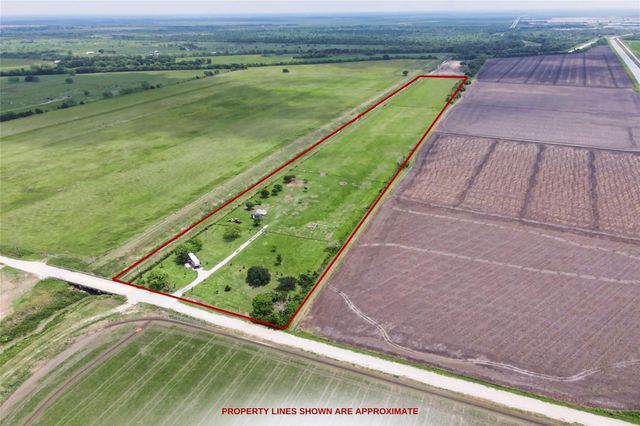 8007 County Road 170, Alvin, TX 77511