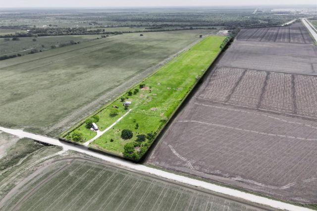 8007 County Road 170, Alvin, TX 77511