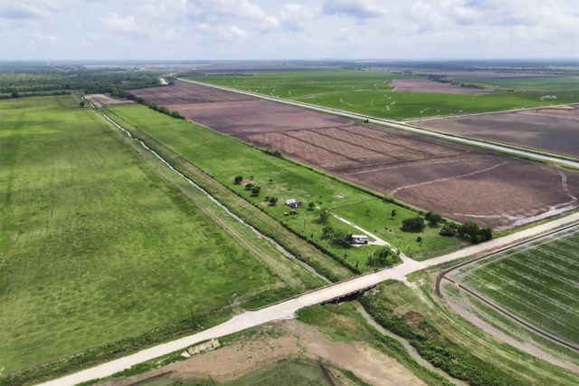 8007 County Road 170, Alvin, TX 77511