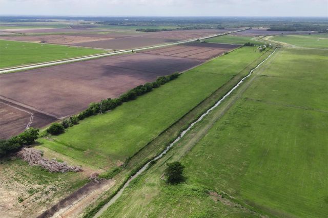 8007 County Road 170, Alvin, TX 77511