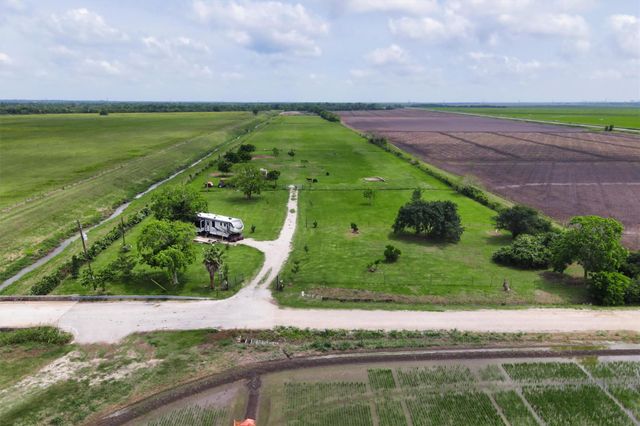 8007 County Road 170, Alvin, TX 77511