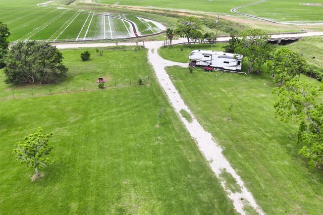 8007 County Road 170, Alvin, TX 77511