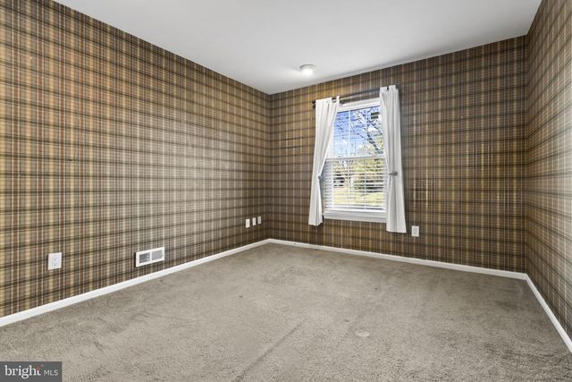 203-A SAXONY DR, Mount Laurel, NJ 08054