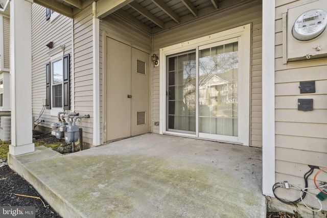 203-A SAXONY DR, Mount Laurel, NJ 08054