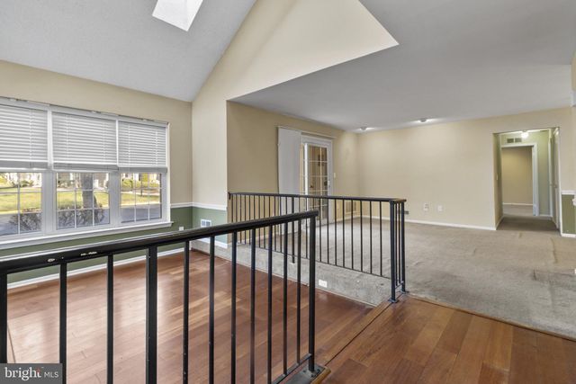 203-A SAXONY DR, Mount Laurel, NJ 08054