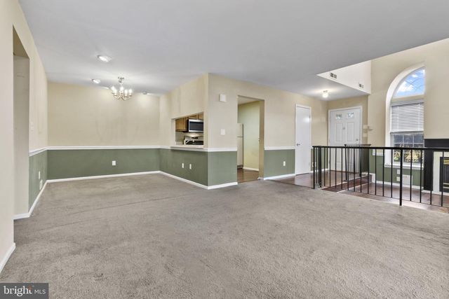 203-A SAXONY DR, Mount Laurel, NJ 08054