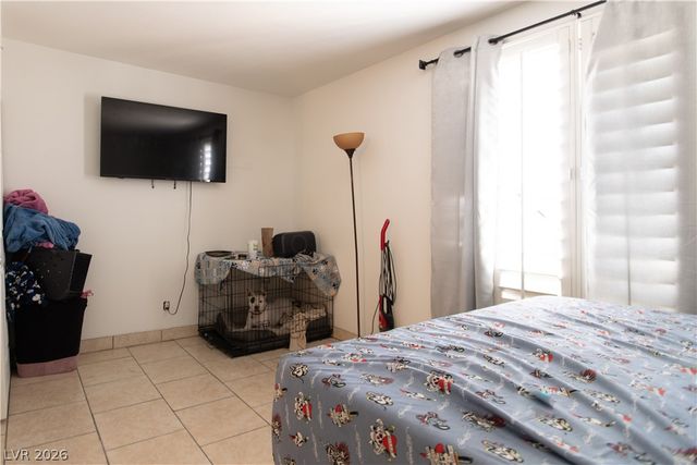 5927 Vegas Drive, Las Vegas, NV 89108
