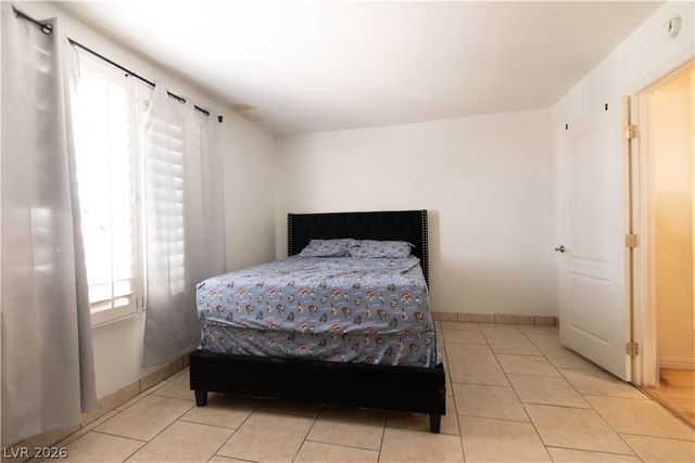 5927 Vegas Drive, Las Vegas, NV 89108