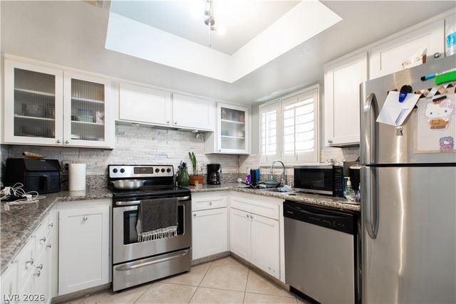 5927 Vegas Drive, Las Vegas, NV 89108