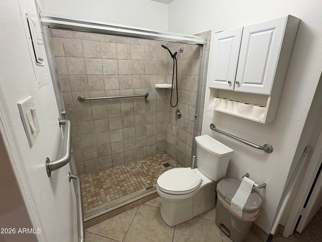 5525 E THOMAS Road A2, Phoenix, AZ 85018