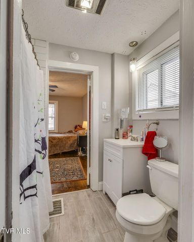 910 Birch Street, Kingsport, TN 37664