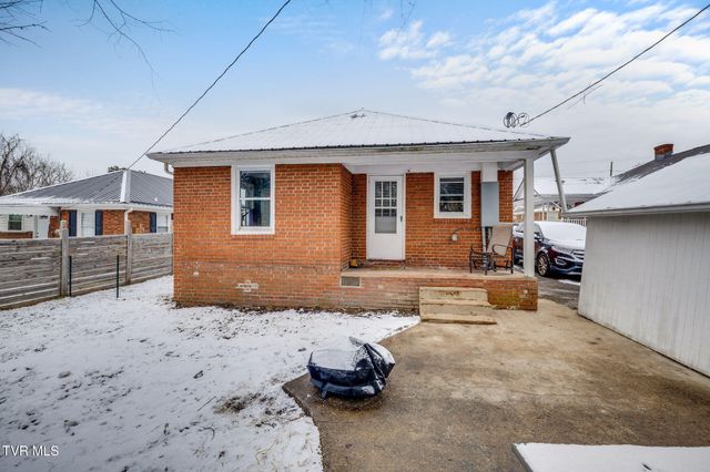 910 Birch Street, Kingsport, TN 37664