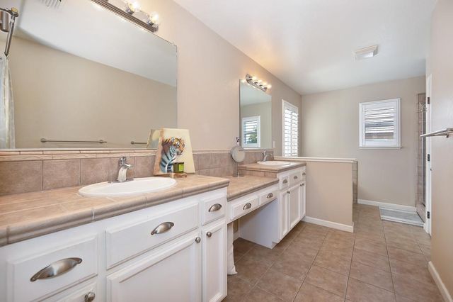 132 Eagles Roost Ct, Roseville, CA 95747