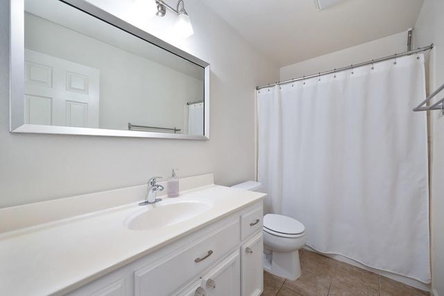 132 Eagles Roost Ct, Roseville, CA 95747