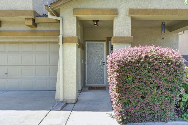 132 Eagles Roost Ct, Roseville, CA 95747