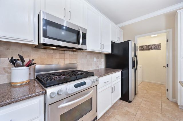 132 Eagles Roost Ct, Roseville, CA 95747