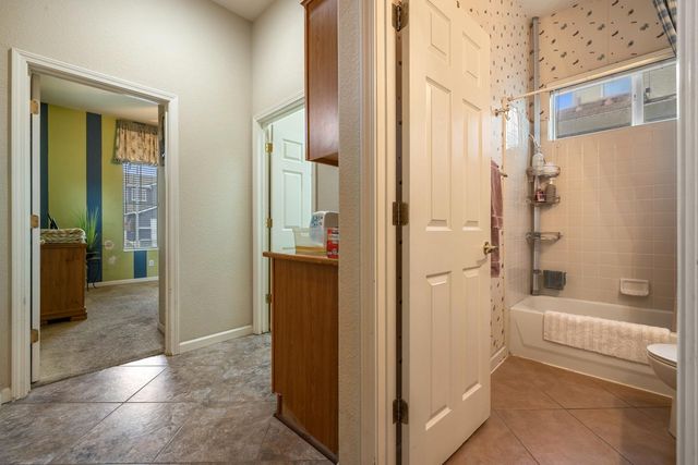 2859 Tulare Ct, Livingston, CA 95334