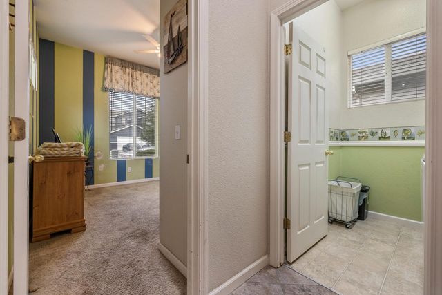 2859 Tulare Ct, Livingston, CA 95334