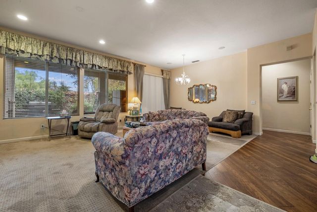 2859 Tulare Ct, Livingston, CA 95334