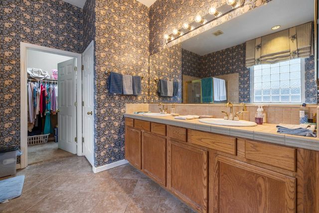 2859 Tulare Ct, Livingston, CA 95334