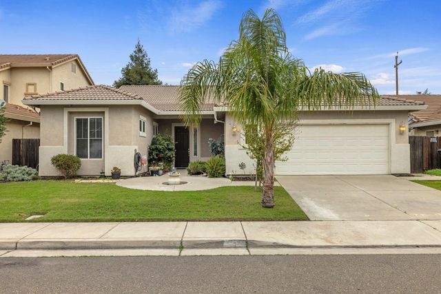 2859 Tulare Ct, Livingston, CA 95334