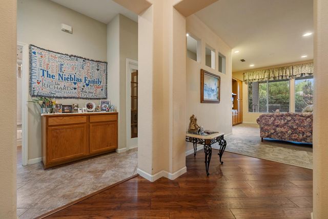 2859 Tulare Ct, Livingston, CA 95334