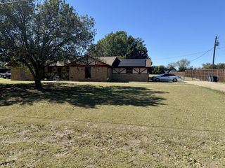 707 Buckboard Street, Ovilla, TX 75154