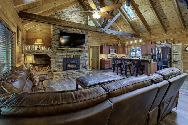 480 Holder Cemetery Road, Tellico Plains, TN 37385